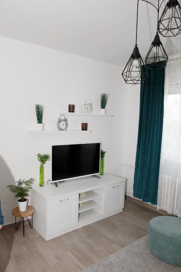 קארלובץ Apartman Lucija מראה חיצוני תמונה